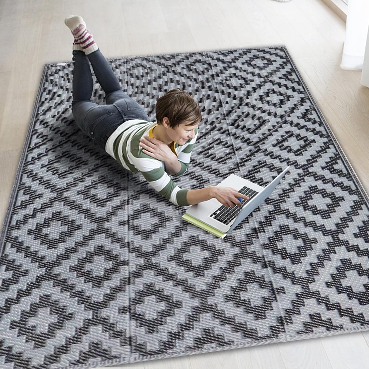 SAND MINE Reversible Mats with Led Strip Lights, Plastic Straw Rug, Modern Area Rug, Large Floor Mat for Outdoors, Patio, Backyard, Deck, Picnic, Camping, Black & Beige, 8' x 10'