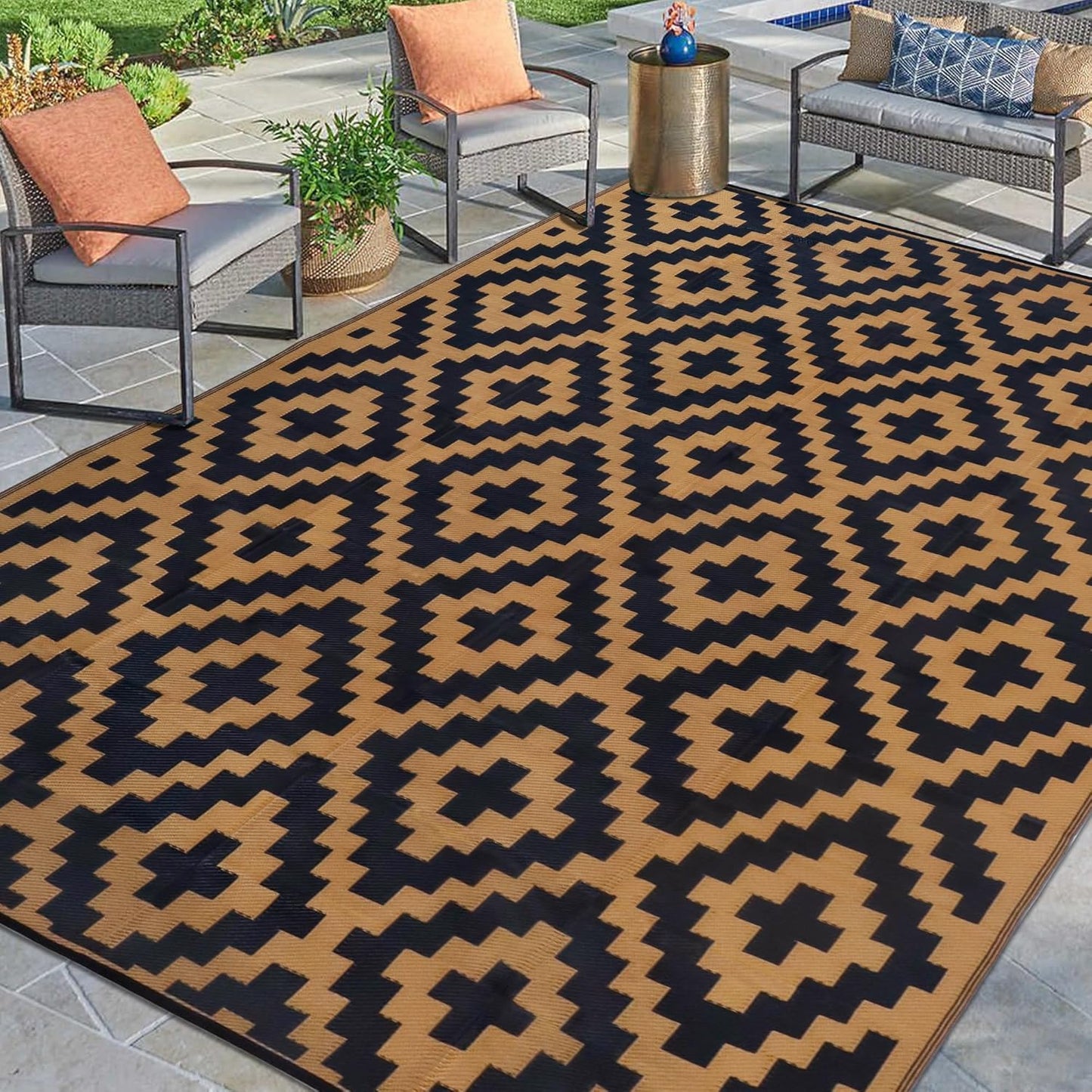 SAND MINE Reversible Mats with Led Strip Lights, Plastic Straw Rug, Modern Area Rug, Large Floor Mat for Outdoors, Patio, Backyard, Deck, Picnic, Camping, Black & Beige, 8' x 10'