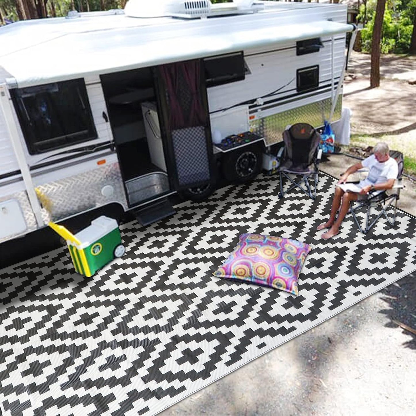 SAND MINE Reversible Mats with Led Strip Lights, Plastic Straw Rug, Modern Area Rug, Large Floor Mat for Outdoors, Patio, Backyard, Deck, Picnic, Camping, Black & Beige, 8' x 10'