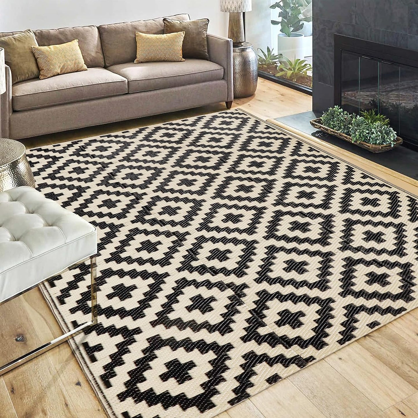 SAND MINE Reversible Mats with Led Strip Lights, Plastic Straw Rug, Modern Area Rug, Large Floor Mat for Outdoors, Patio, Backyard, Deck, Picnic, Camping, Black & Beige, 8' x 10'